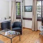 Zweilinden Bonn 3*