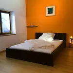 Zweilinden Bonn Гостевой дом