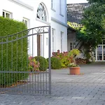 Guest house Zweilinden Bonn 3*