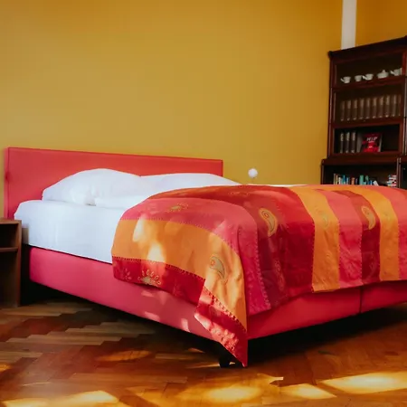 Zweilinden Bonn 3*