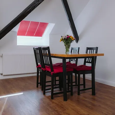 Konukevi Zweilinden Bonn 3*