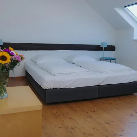 Zweilinden Bonn 3*