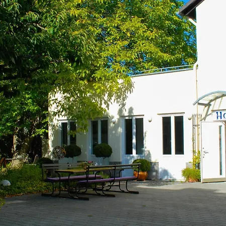 Zweilinden Bonn Konukevi